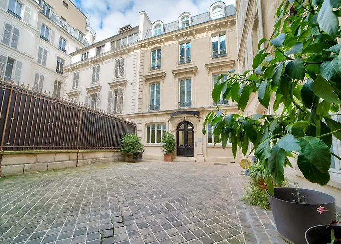 Апартаменты Parisconciergerie - Champs Elysees