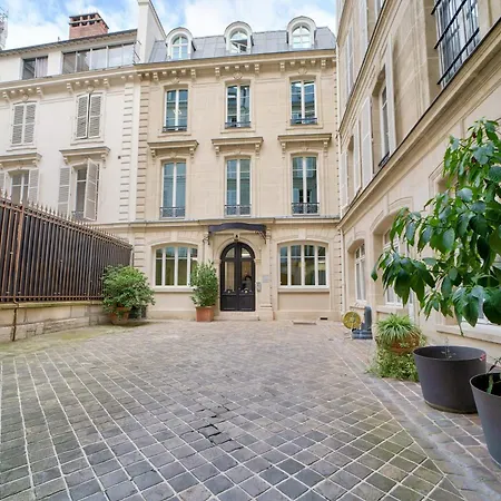 Parisconciergerie - Champs Elysees *