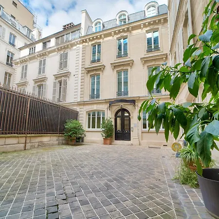 Apartment Parisconciergerie - Champs Elysees