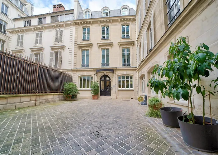 Parisconciergerie - Champs Elysees *